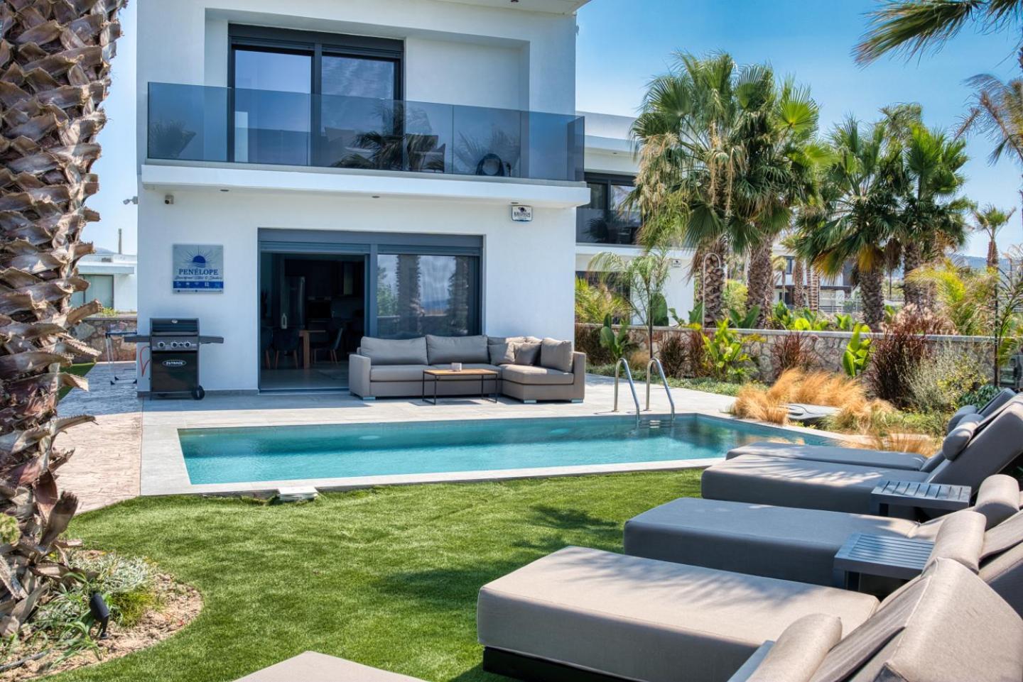 Penelope Beachfront Villa Kremastí Exterior foto
